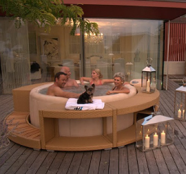 jacuzzi Softub Resort 300+ za vse družinske člane. Barvna kombinacija: Mandelj//perla