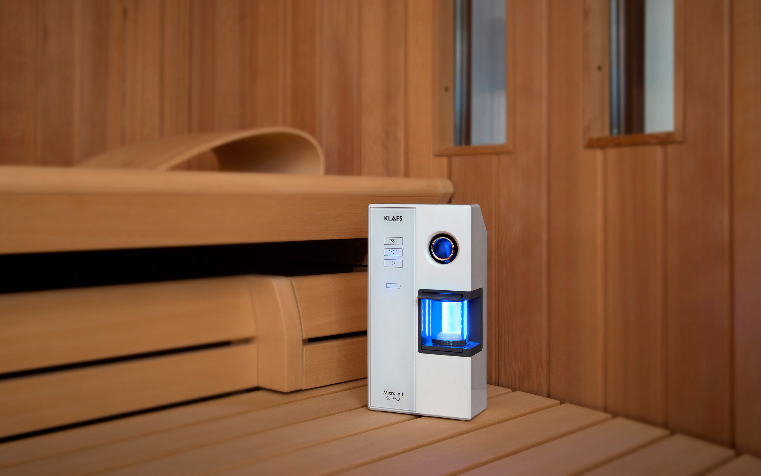 Sauna_S1_Microsalt_SaltProX_stehend_Galerie_2560x1600