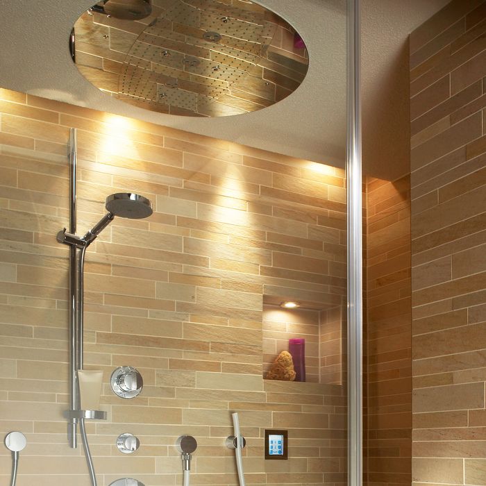 Parni tuš Klafs Valley Naravni odtenki kamnitih ploščic, tuš simulacija dežja, kromirani dodatki, prijetno vzdušje in popolno ugodje